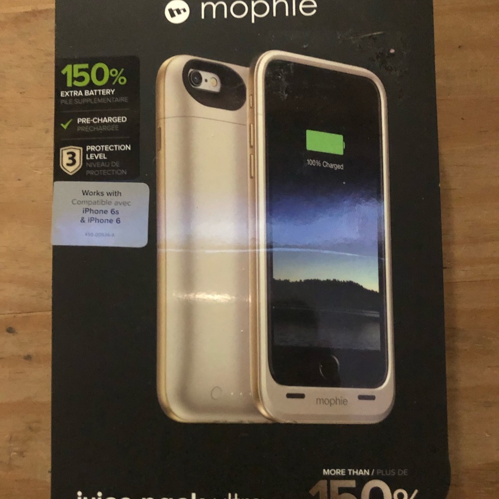 Mophie iPhone charging case